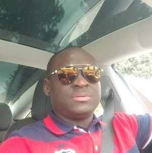 Meet your Posher, Leslie